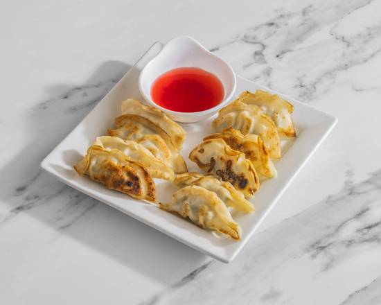 Pan-Fried Potstickers / 煎饺 (猪肉白菜馅）